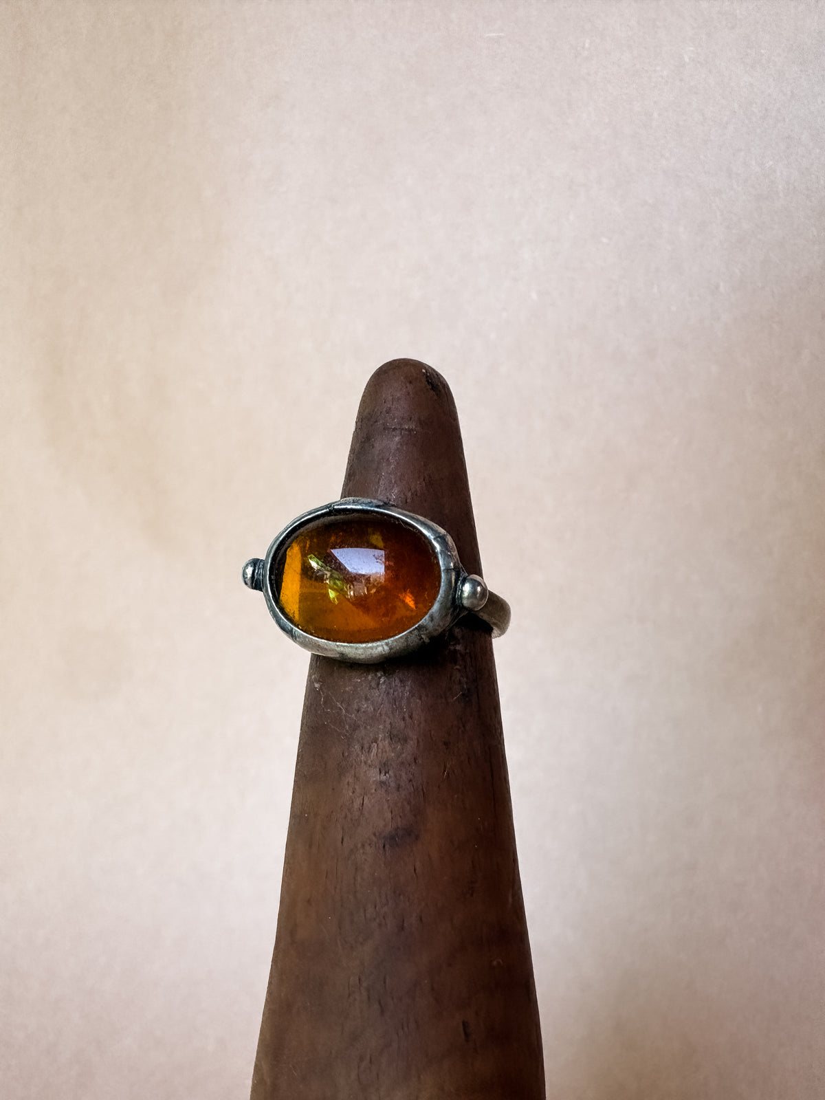 amber scrying ring