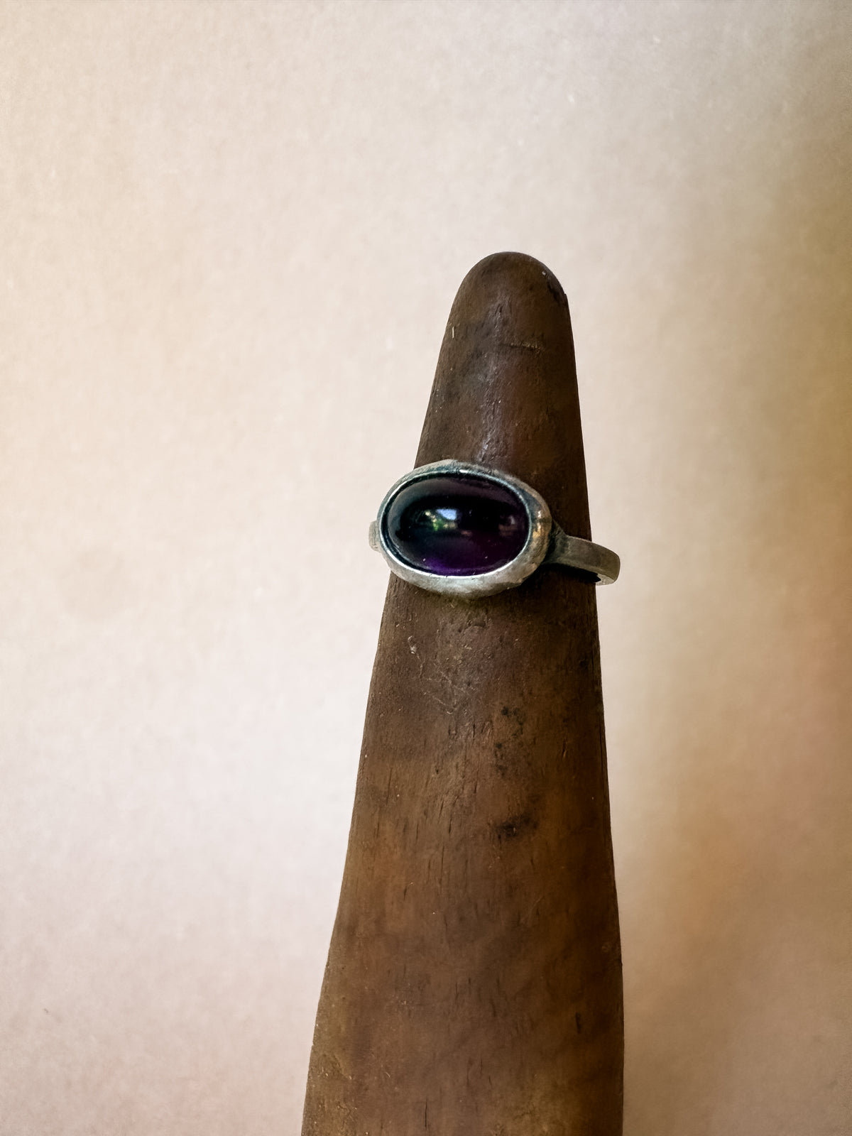 violet gaze ring