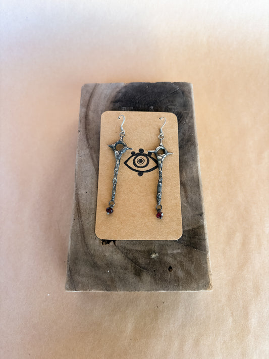 garnet scepter earrings
