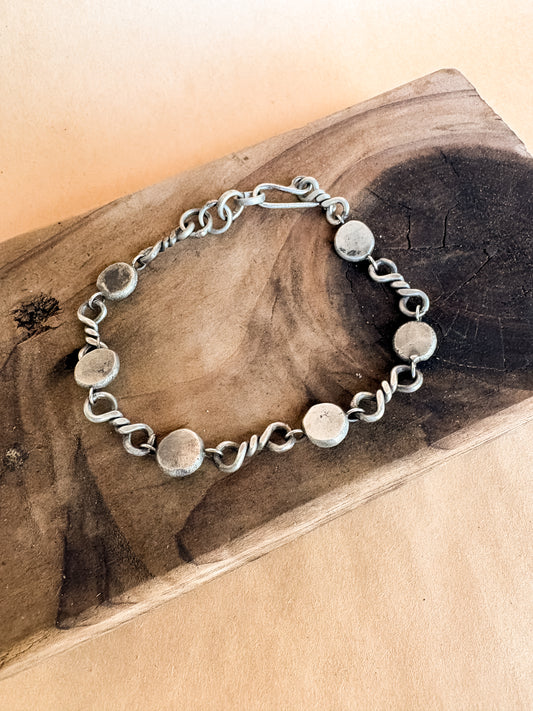 mini twisty link bracelet