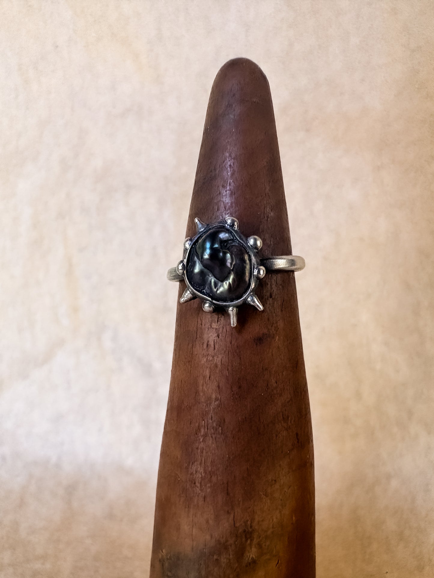 black pearl burst ring