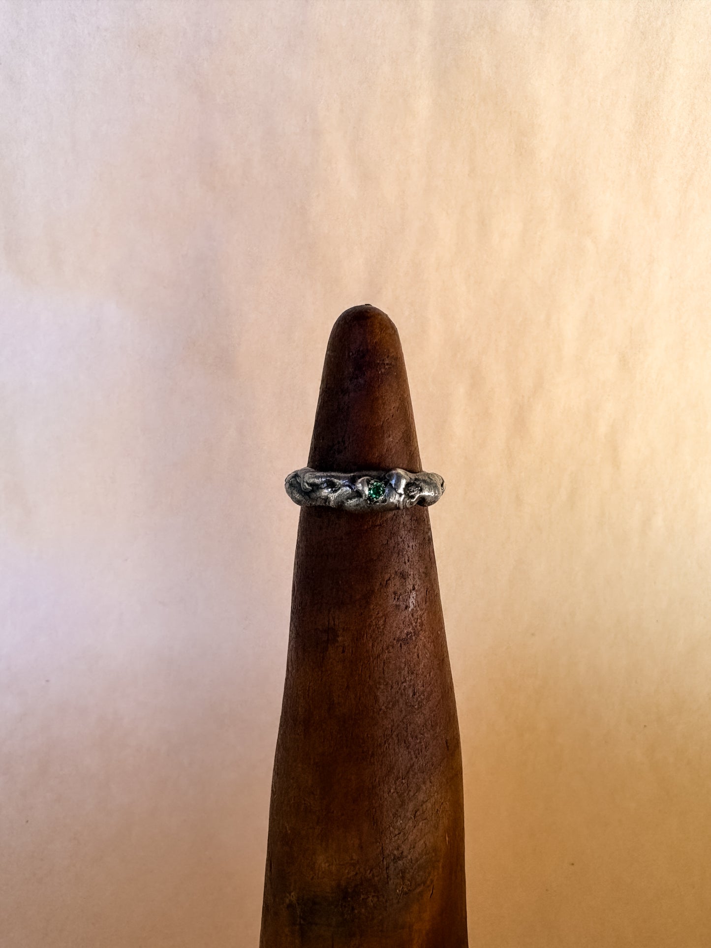 emerald green slag ring