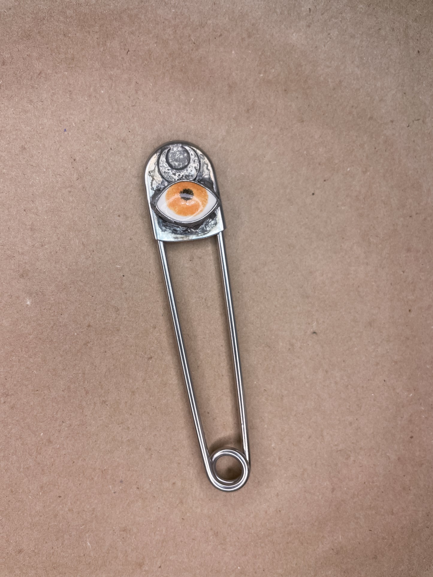 luna eye safety pin