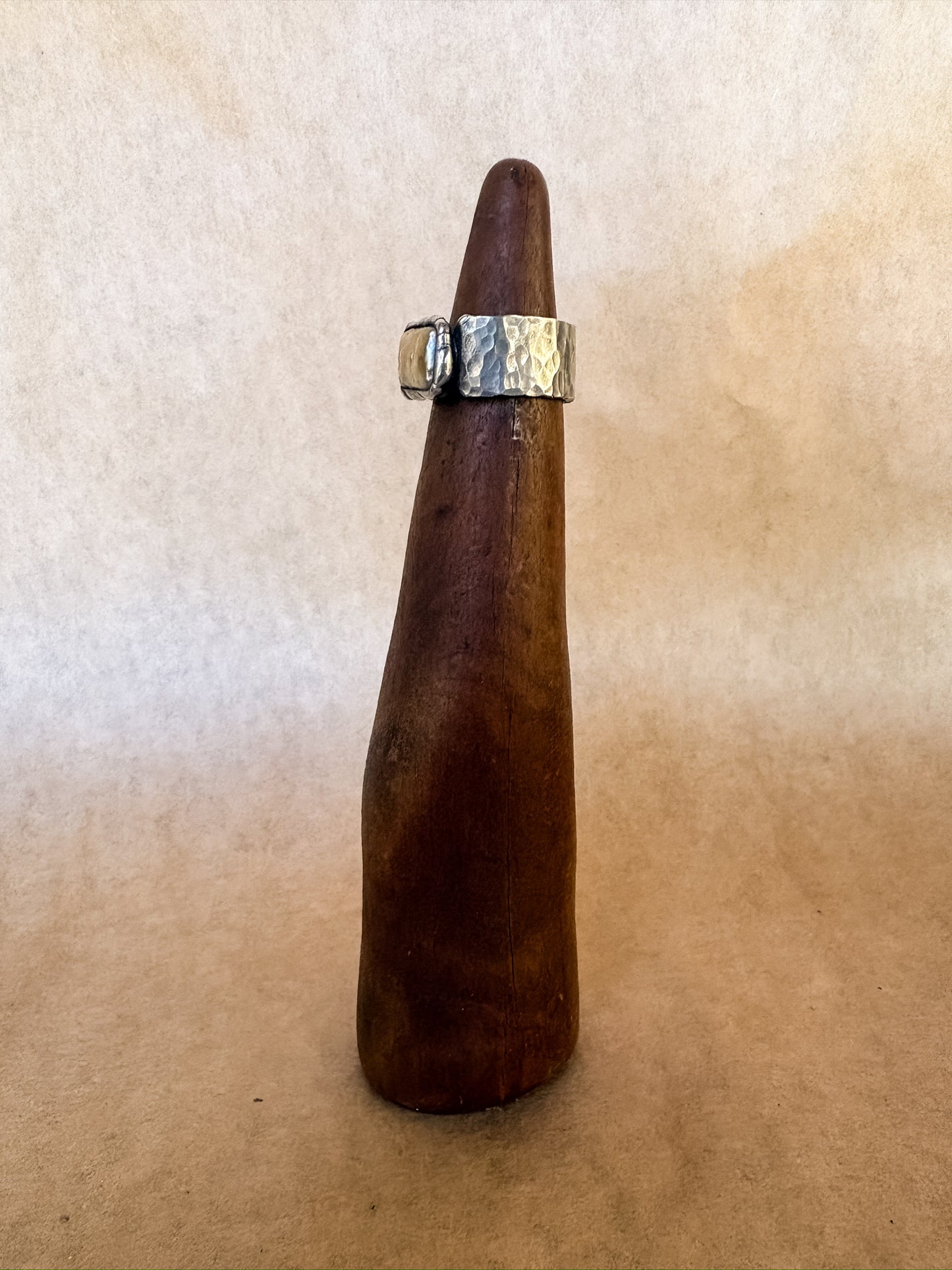 pearl bar ring