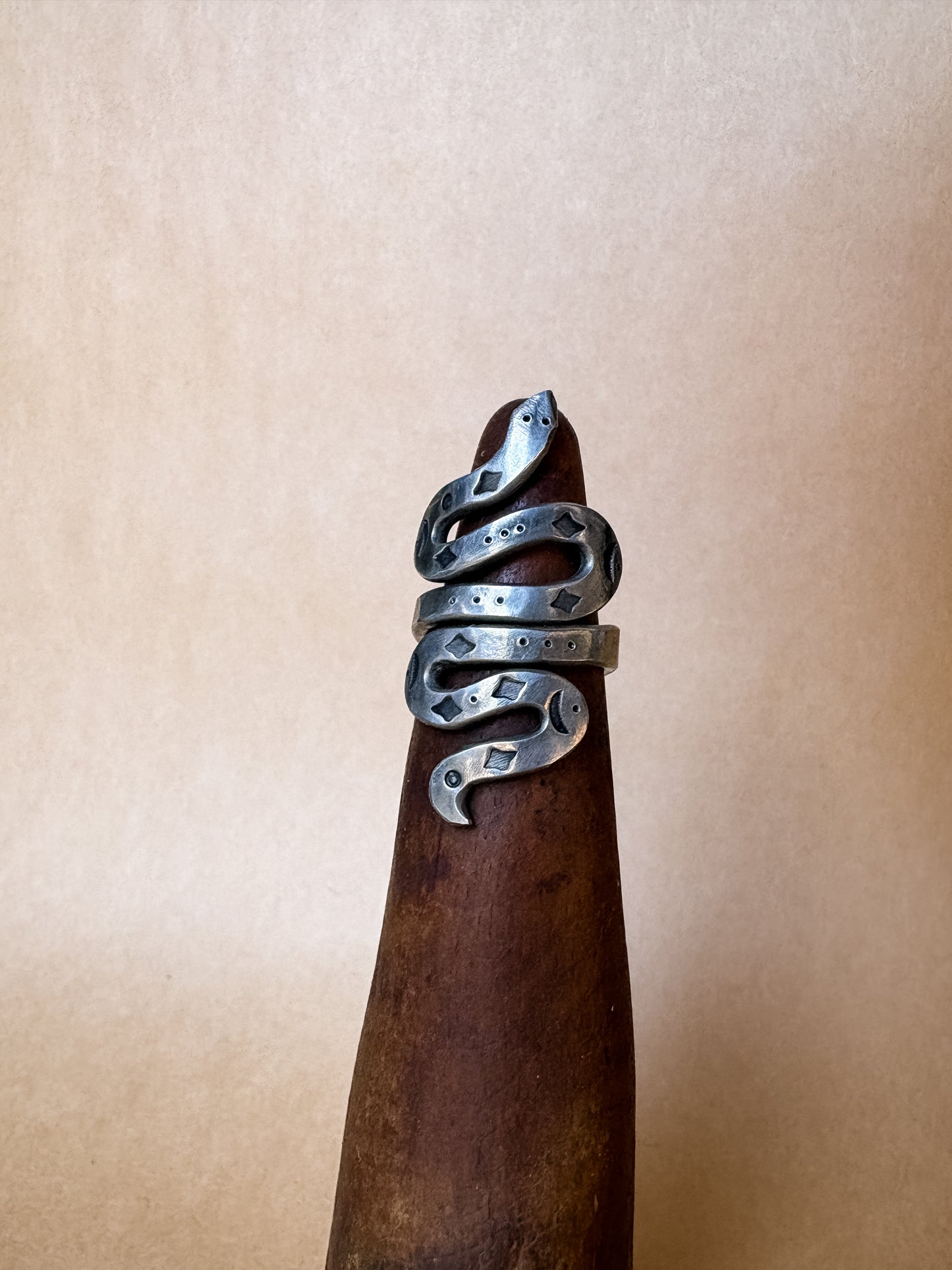 diamond snake ring
