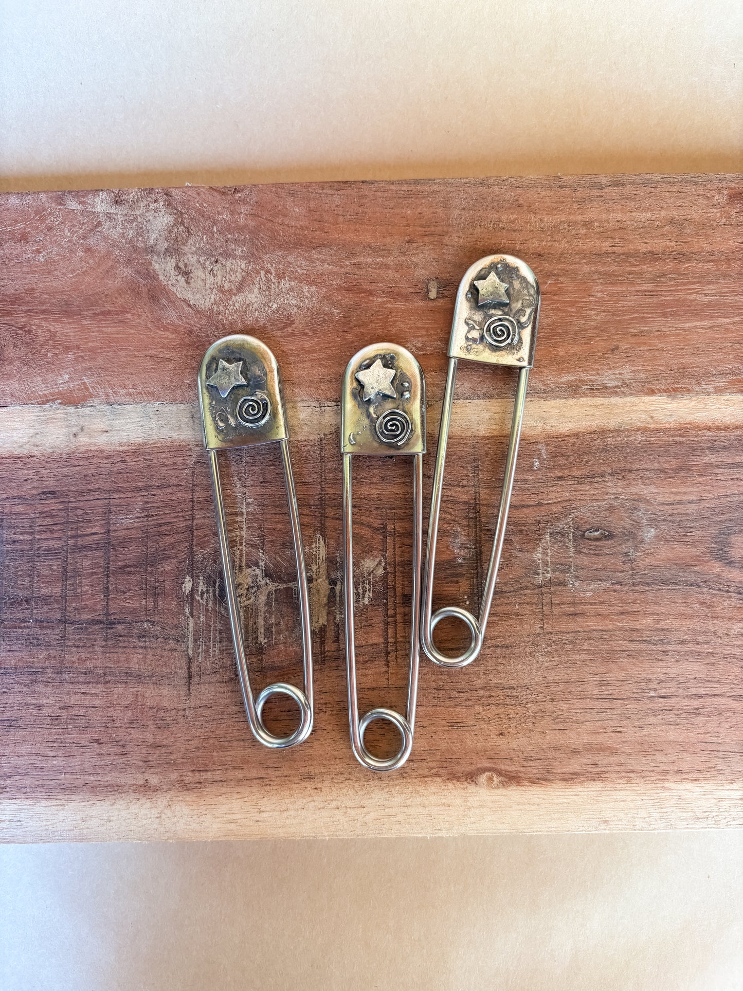 starswirl safety pin
