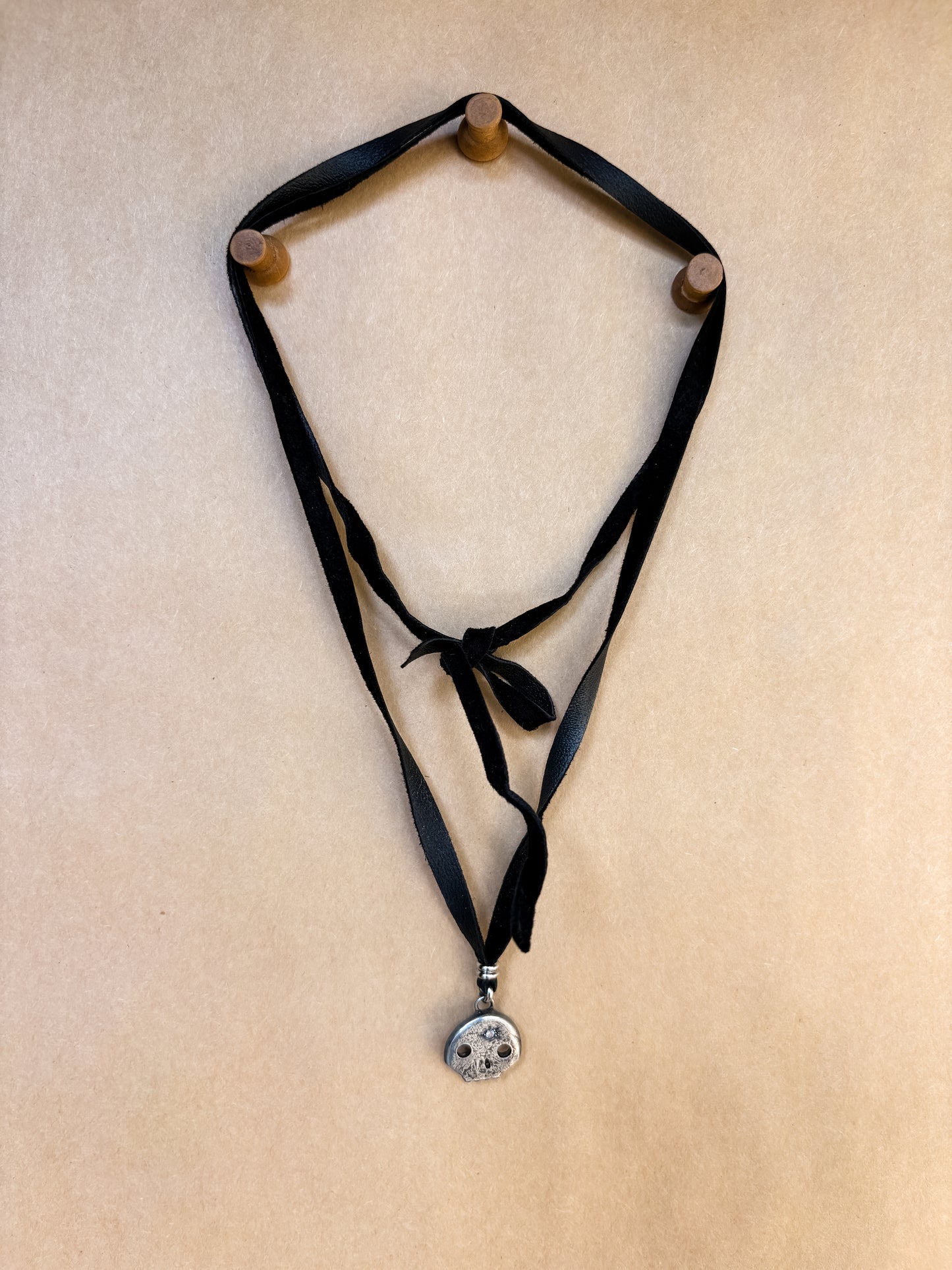 meteor skull wrap choker