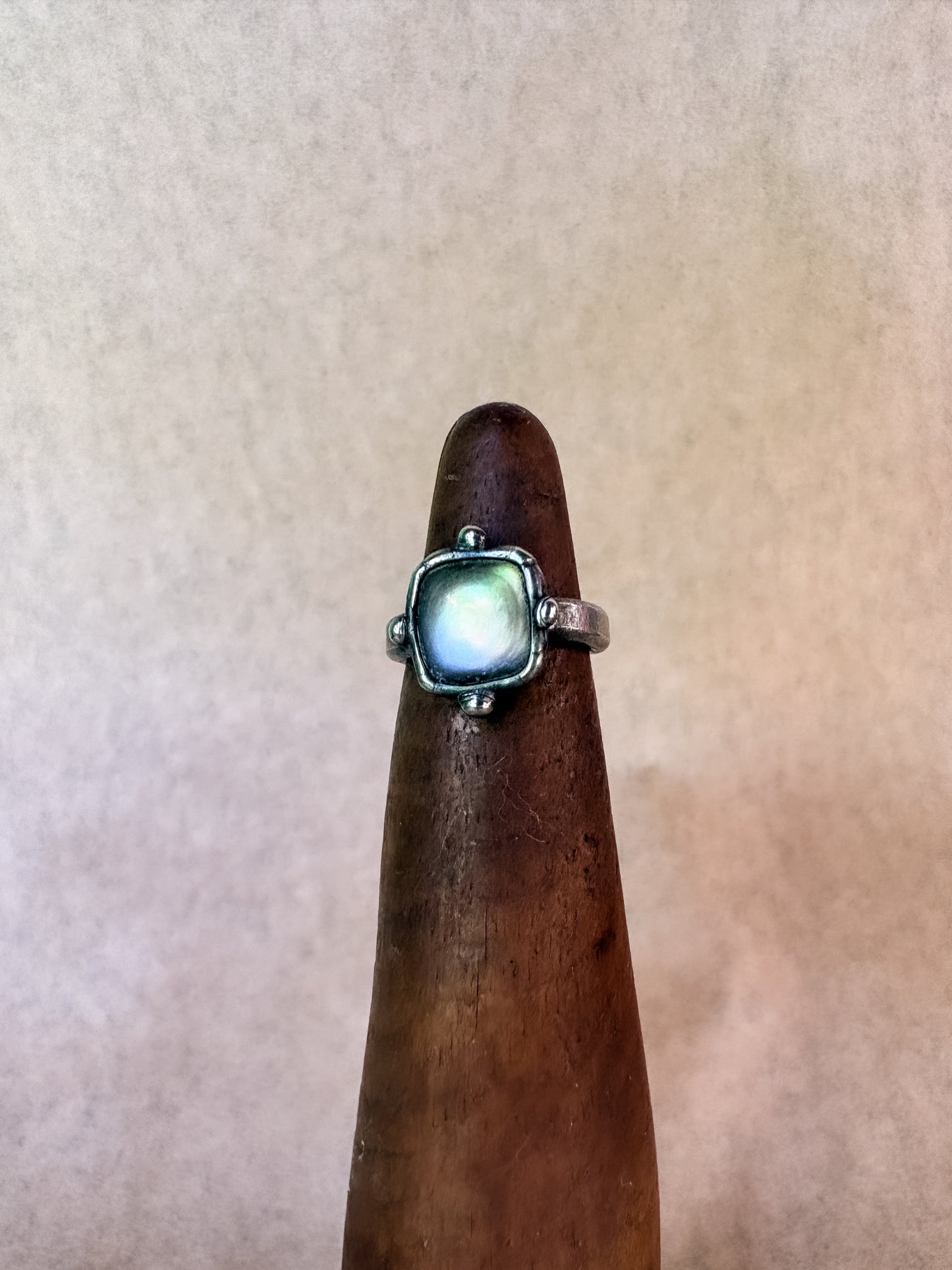 black glow ring