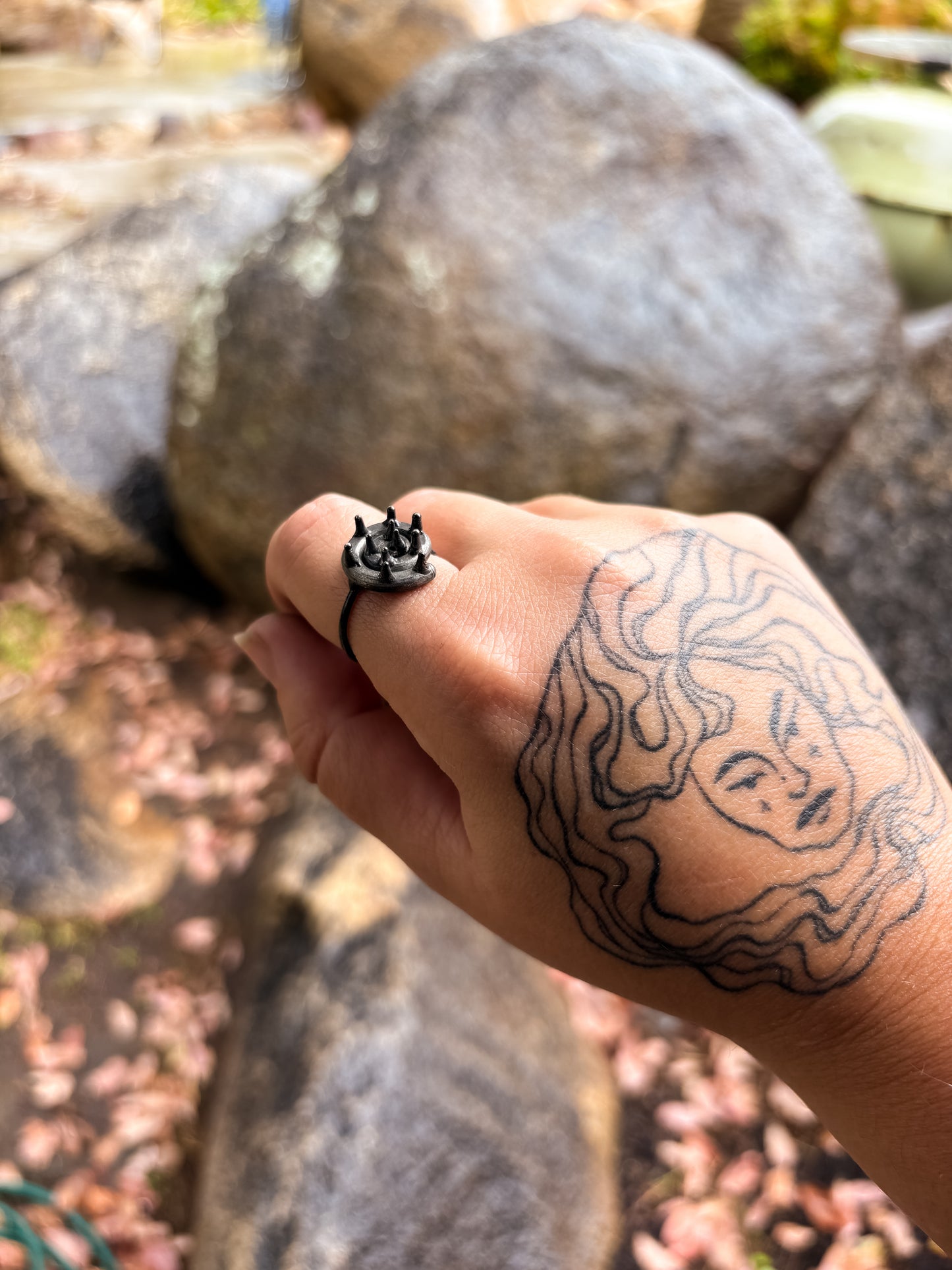 mollify swirl ring