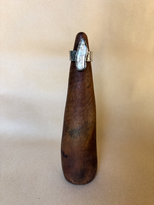 hammered pearl spire ring