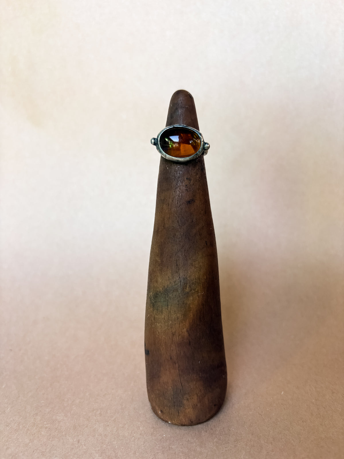 amber scrying ring