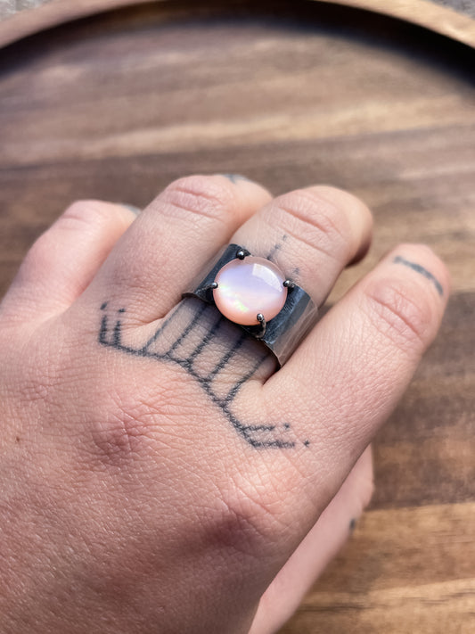 pink shell wide ring