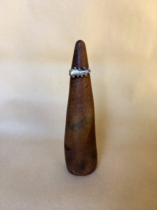 studdy pink pearl ring