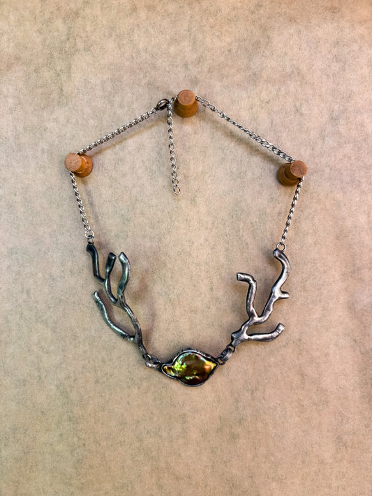 slick seaweed choker