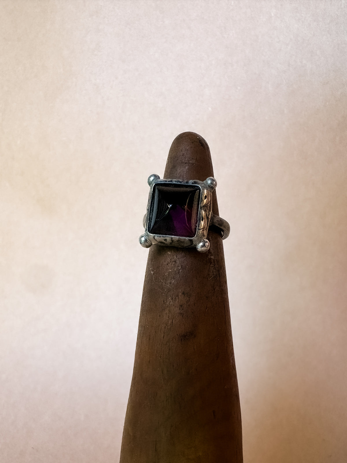 steady pyramid ring
