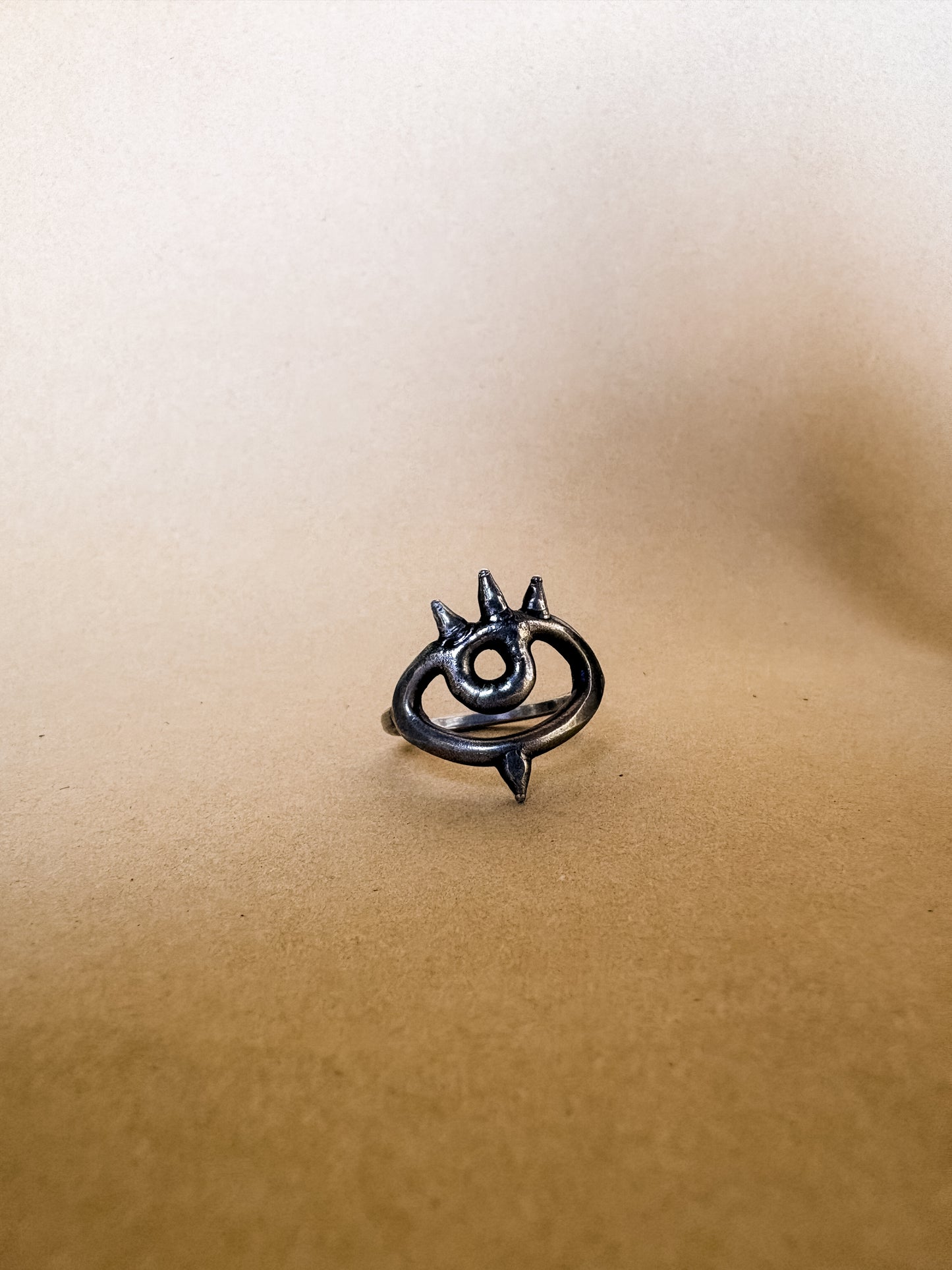 spiked eye portal ring