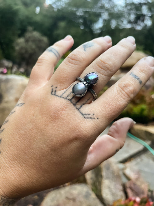 dark duo pearl ring