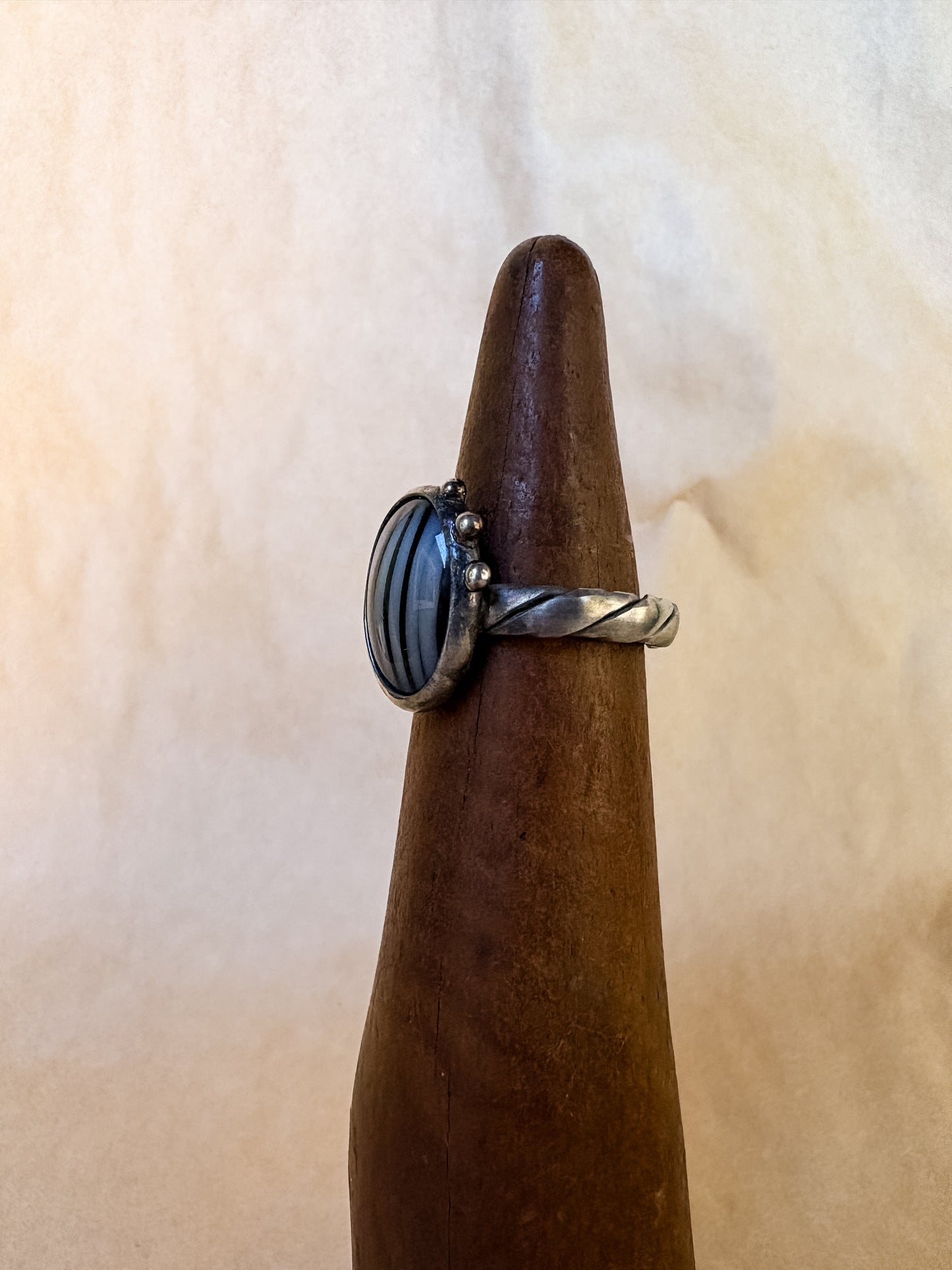 triple dot jester ring