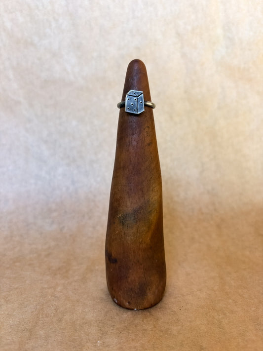 5 dice ring