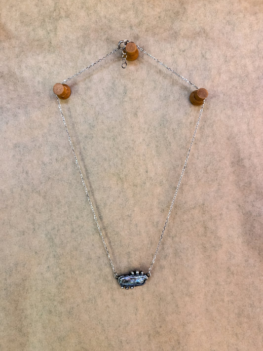 blue river pearl choker