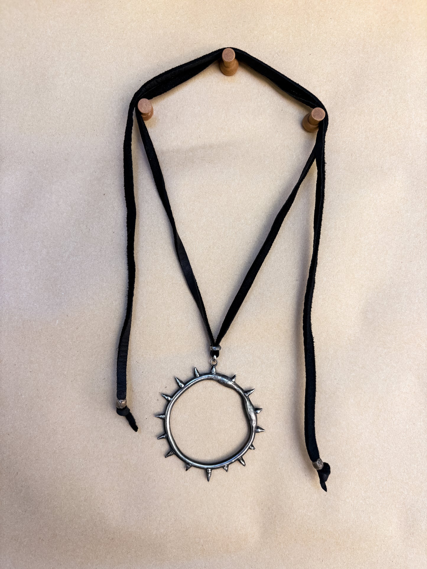 colossal sun portal choker