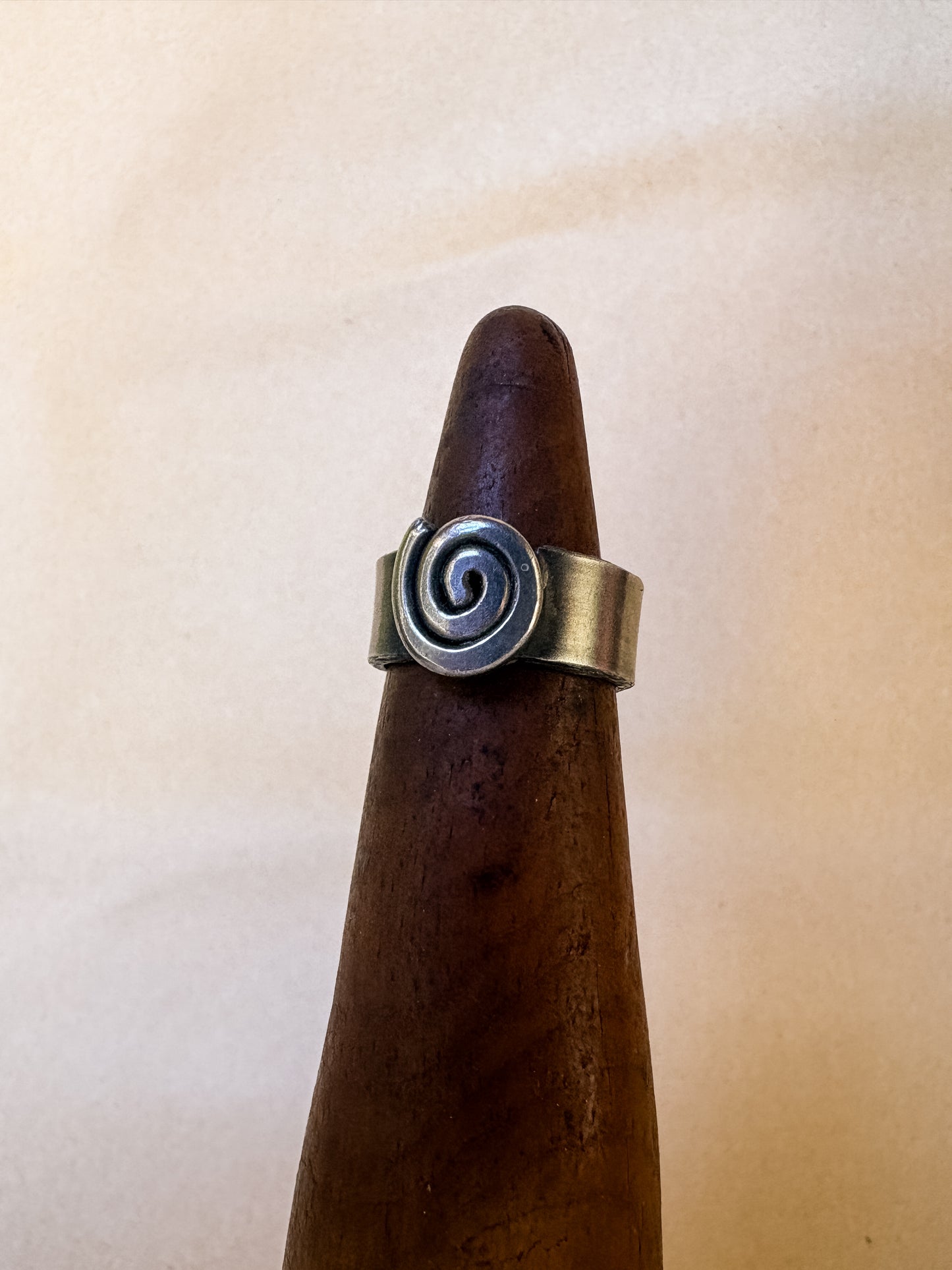 spiral wide band ring