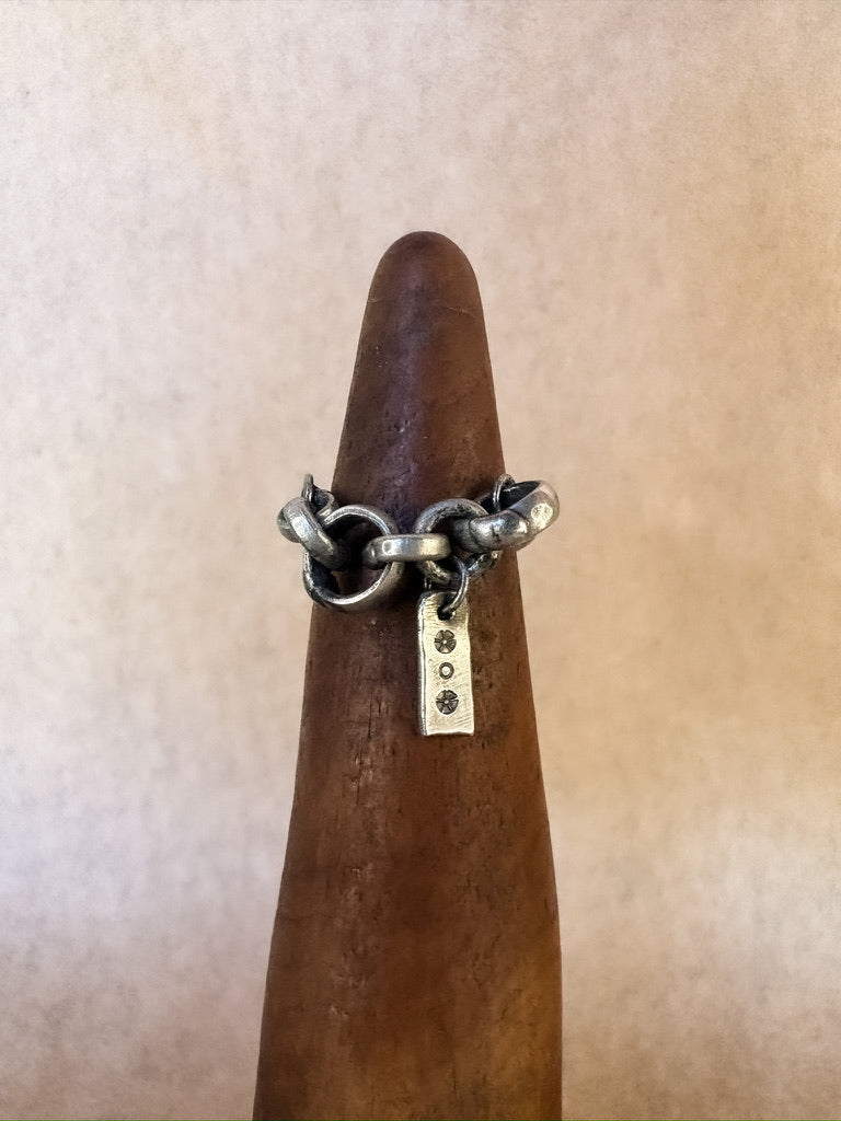 tag chain ring V