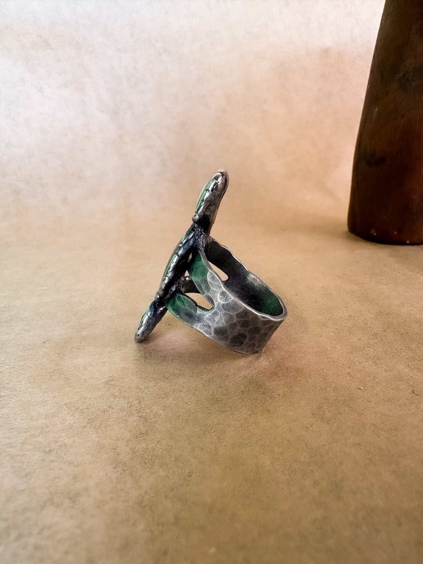 black glow triple ring
