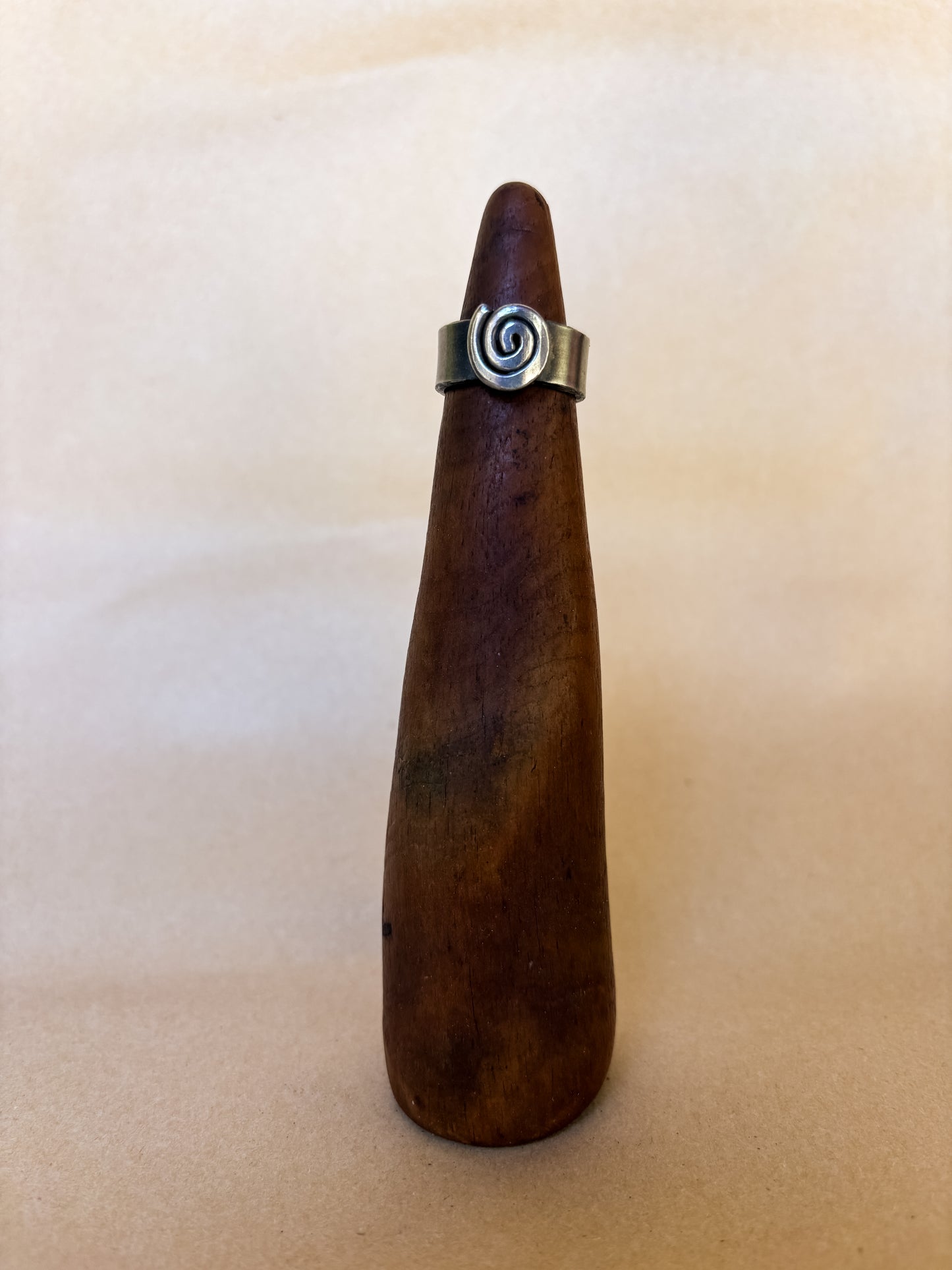 spiral wide band ring