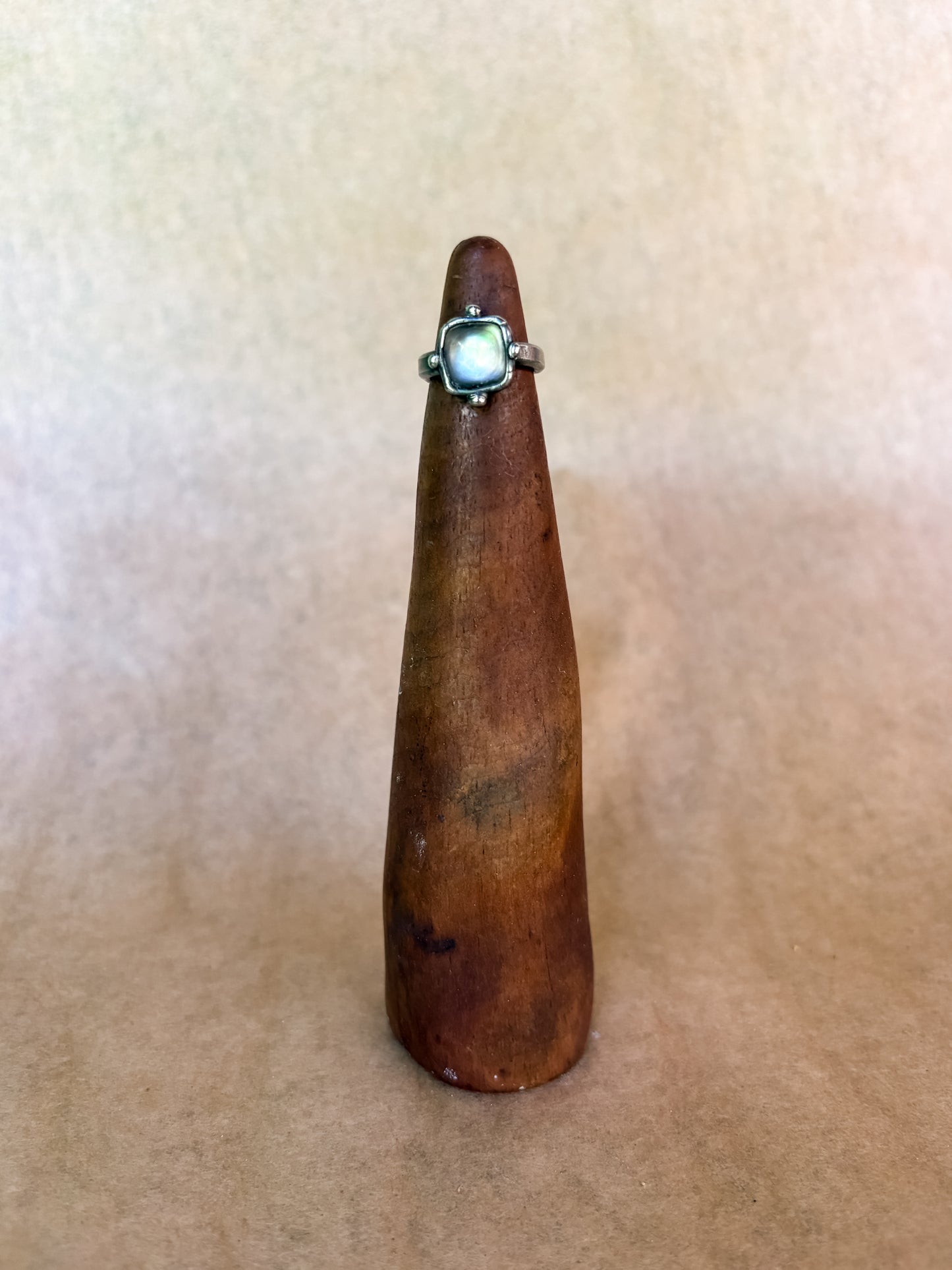black glow ring