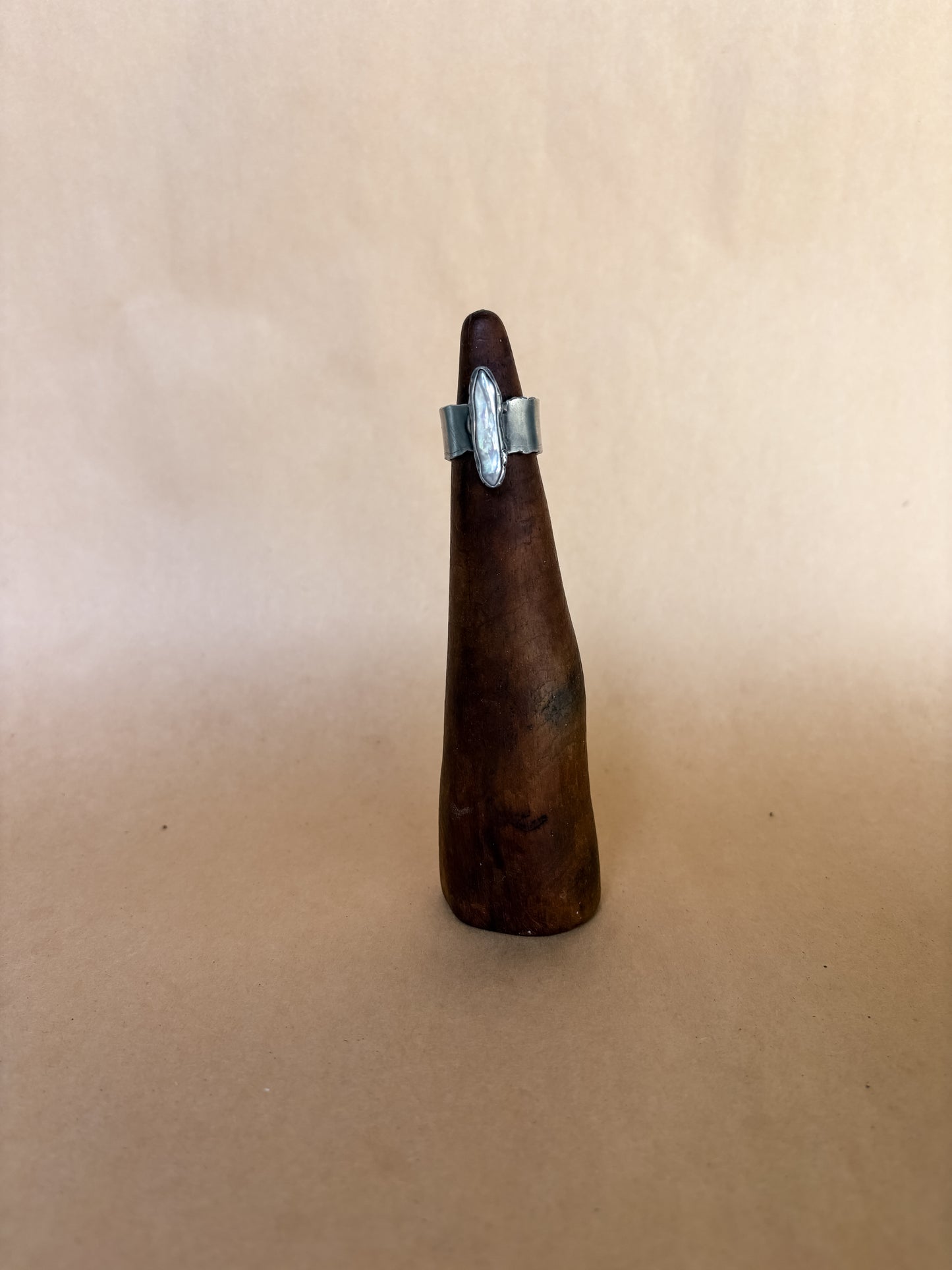 point pearl wide band ring
