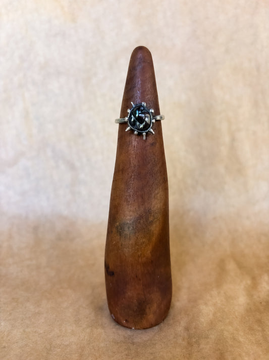 black pearl burst ring