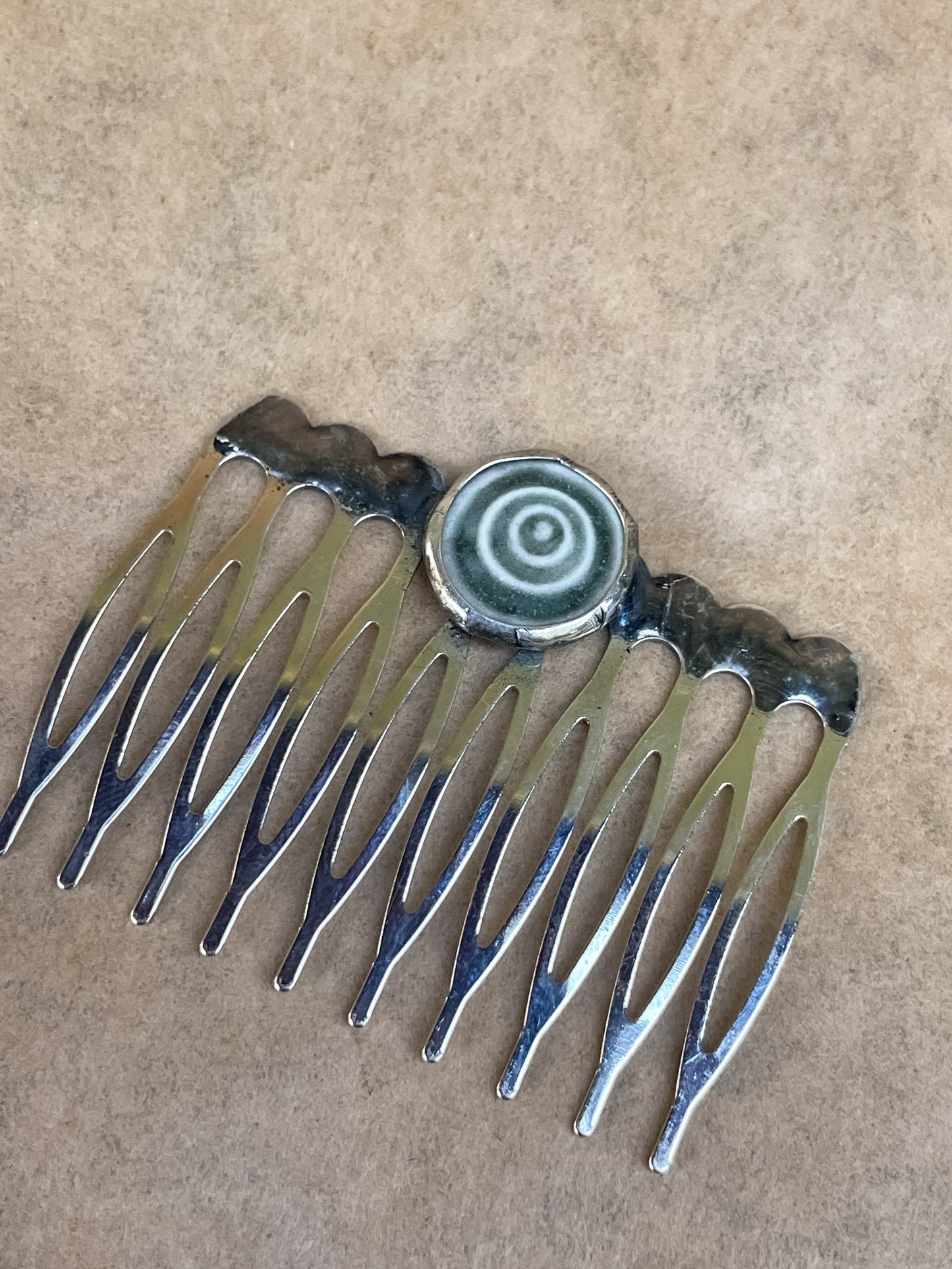 swirly hair comb