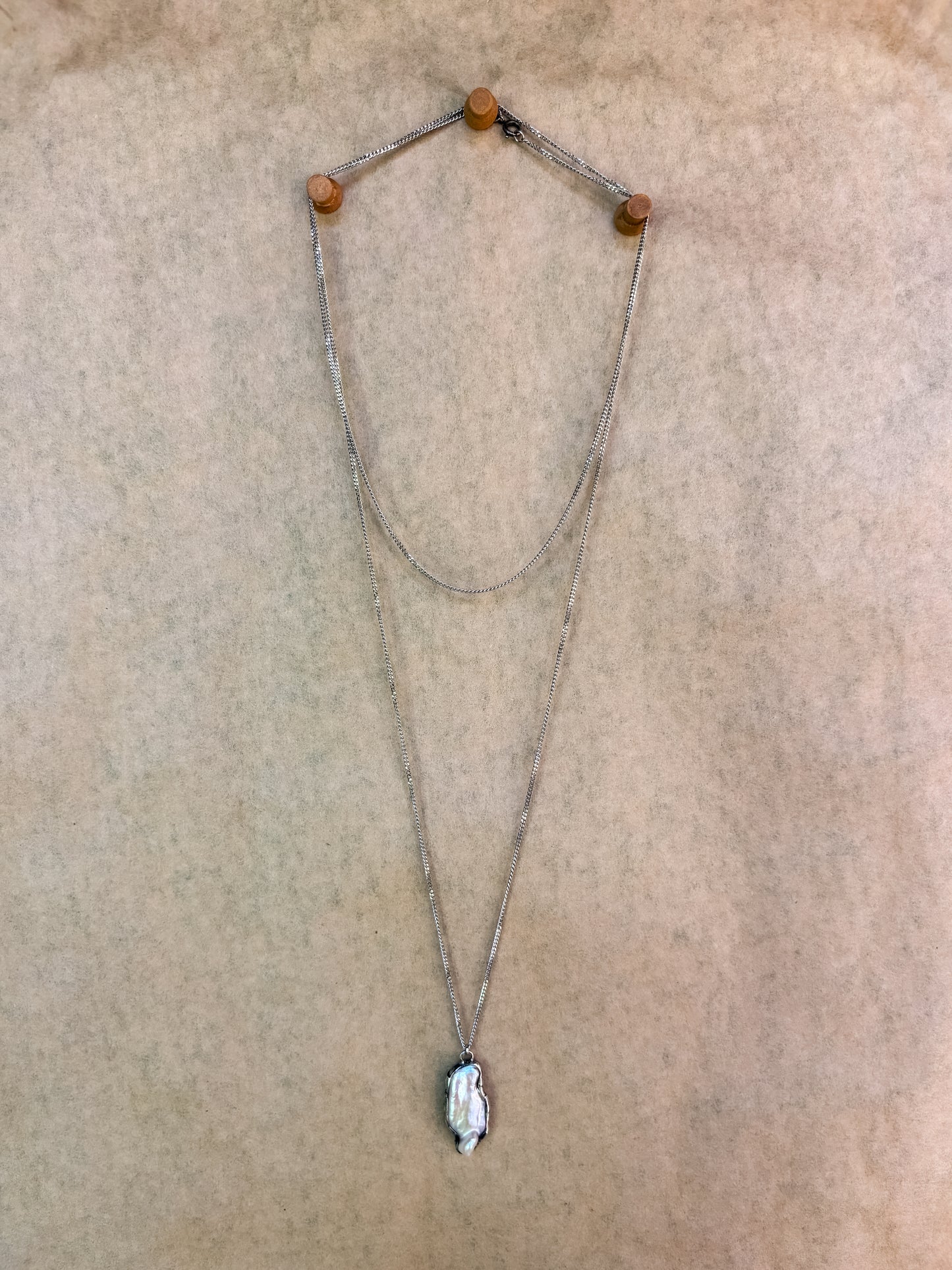 white cliff wrap choker
