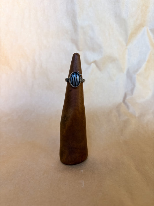 triple dot jester ring