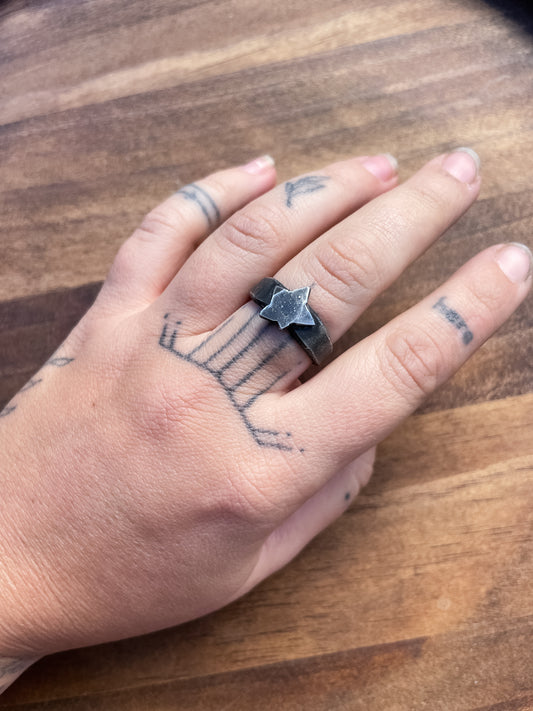 wonky star ring