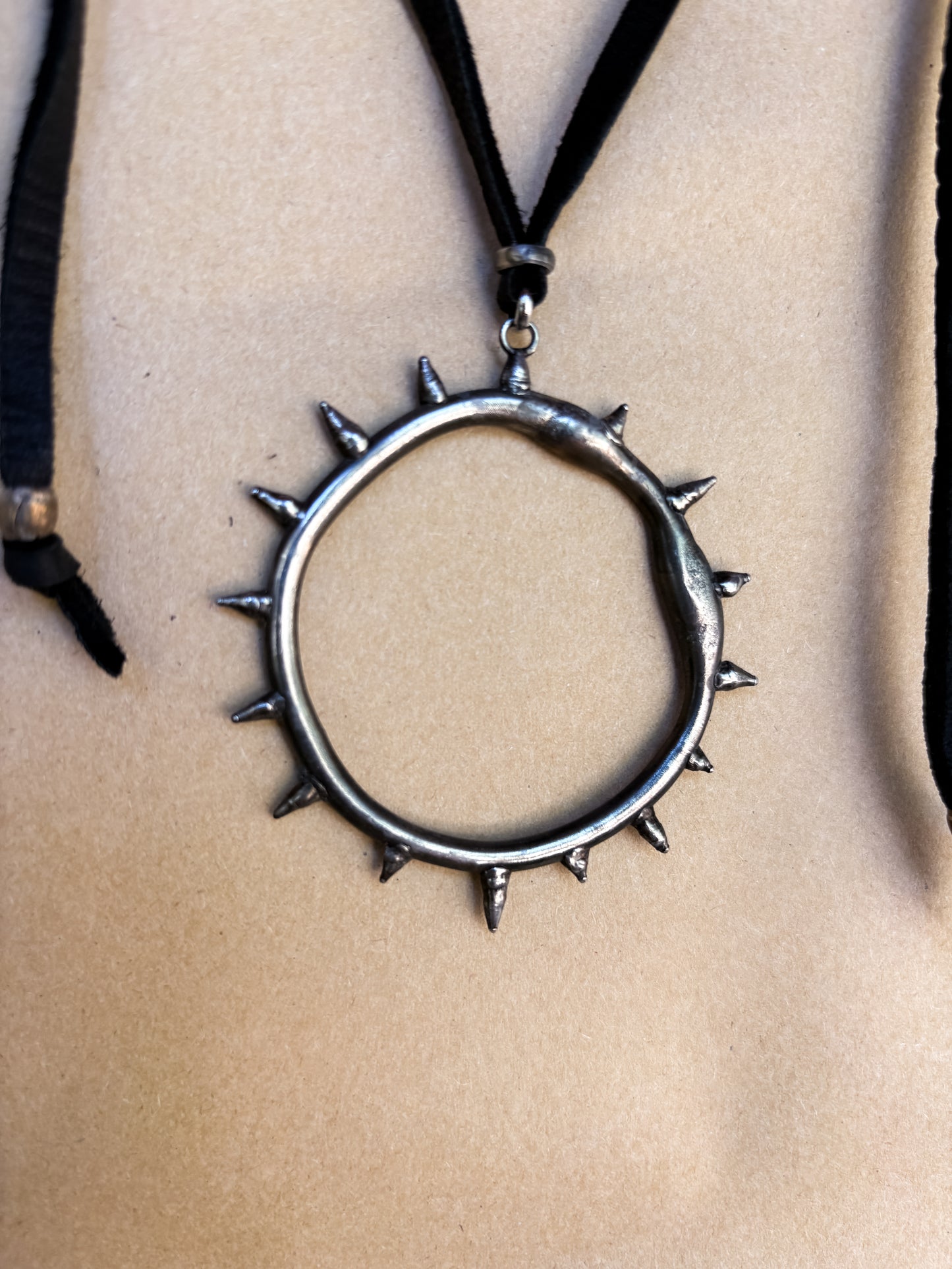 colossal sun portal choker
