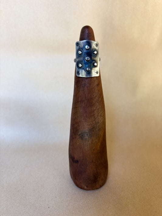 studded armor ring IV