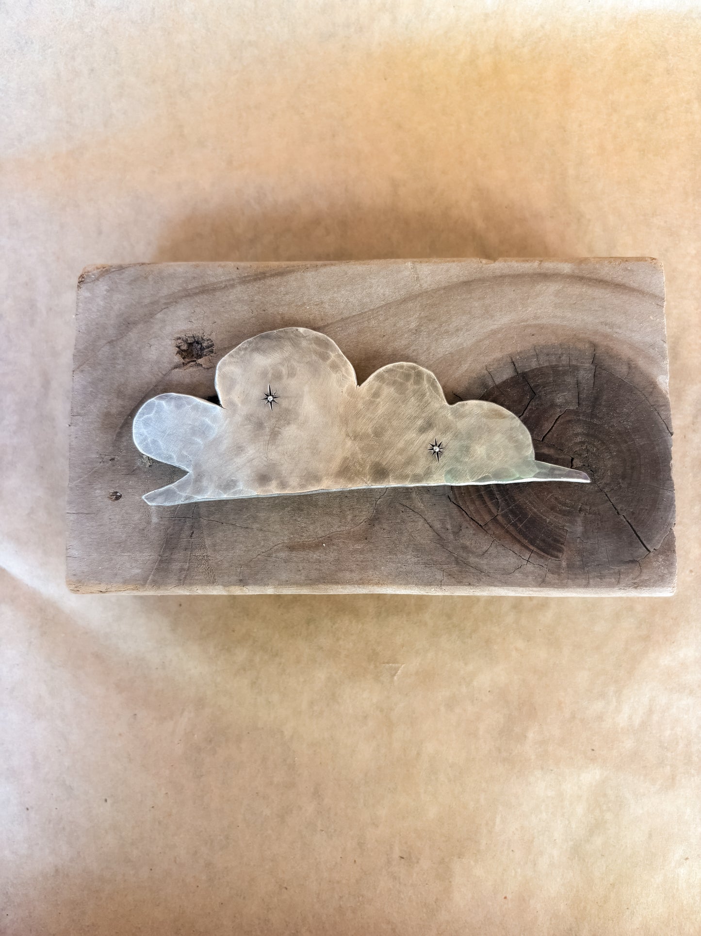 striking starry cloud brooch