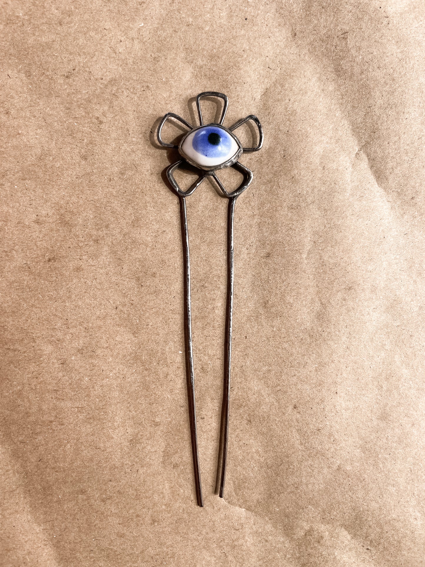 flower eye hair pin
